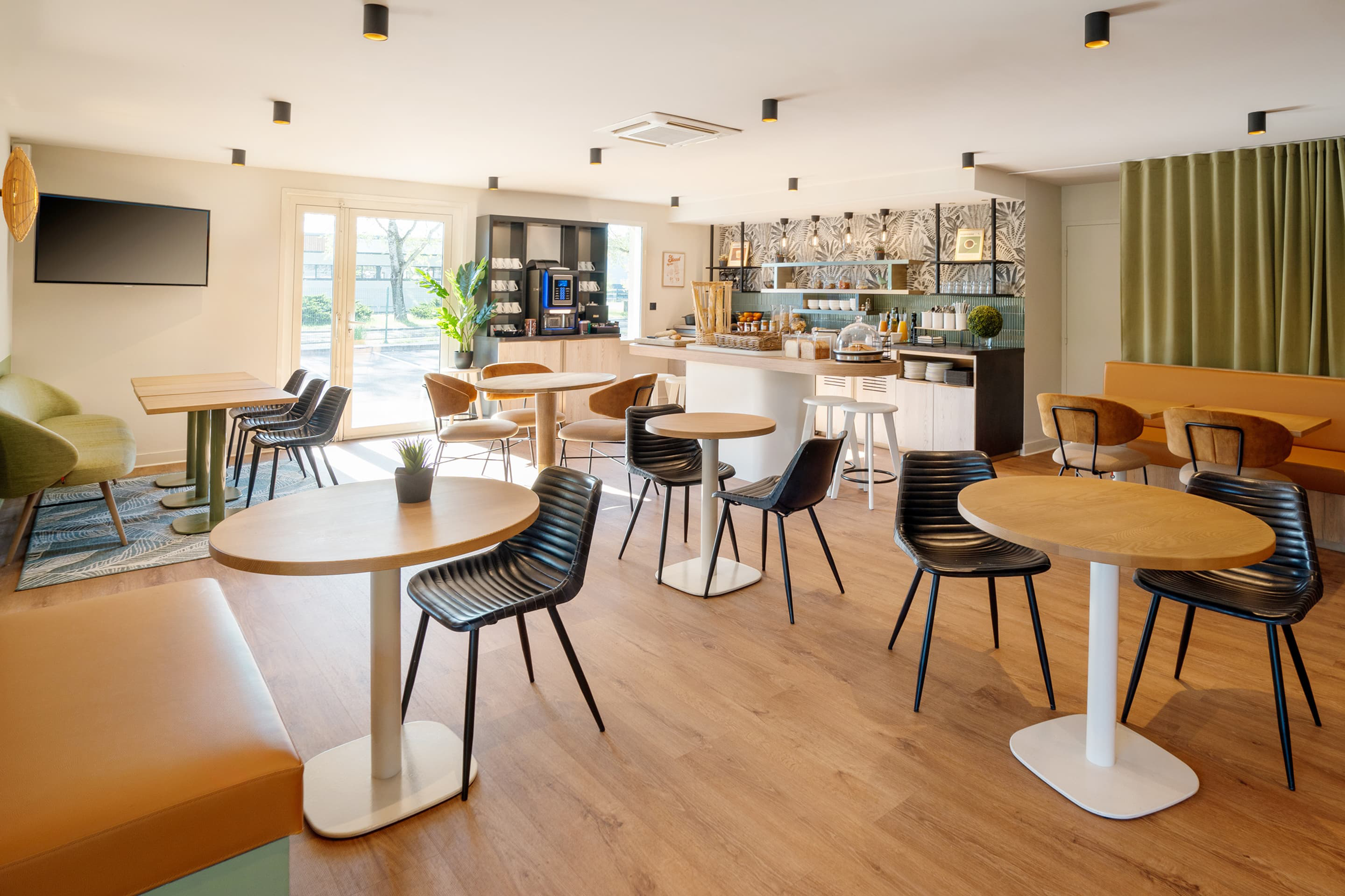myWO Lib Le Bar